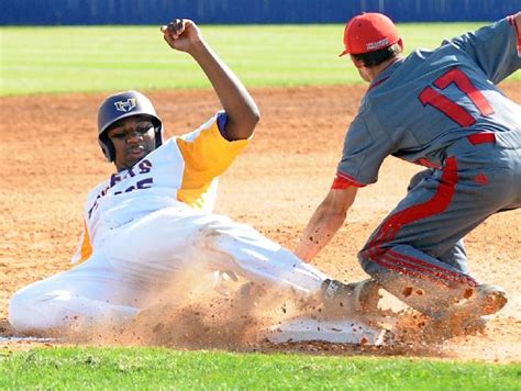 Hattiesburg High Baseball Hosts Hancock | Gallery | USA TODAY High School Sports