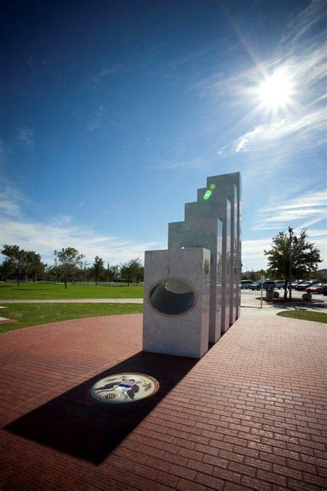 Amazing Veterans Day Memorial Designed to Only Work for a Moment Once a ...