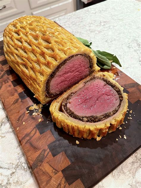 How to Make Beef Wellington | Recipe | Beef wellington, Best beef ...