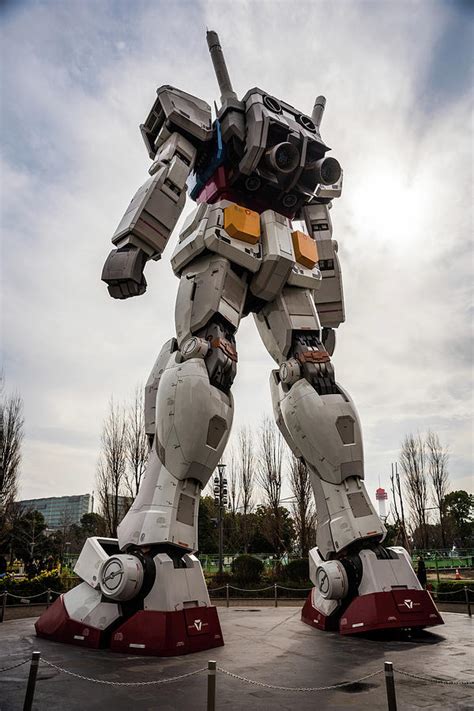 Rx 78 Gundam Statue