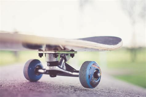 Best Electric Skateboard Conversion Kit (Our Top 5 Of 2020) - SmartHonk