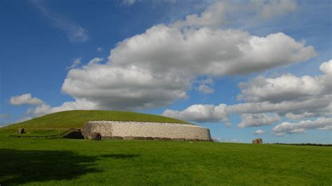 Newgrange: Ireland's Mysterious Neolithic Site