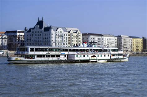 Budapest Danube River cruise | musement