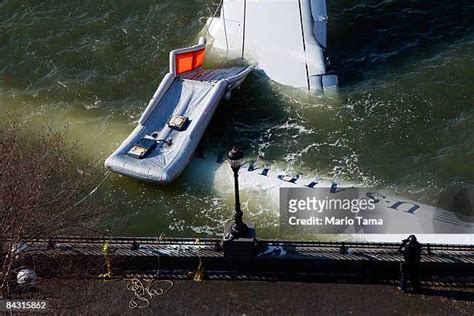 Us Airways 1549 Photos and Premium High Res Pictures - Getty Images