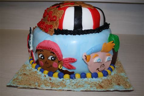 Izzy and Cubby on the Jake and the Neverland Pirate cake | Pirate cake, Cake, Birthday cake