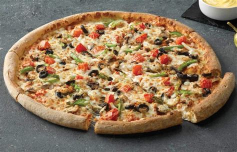 What is on a veggie pizza from Papa John's?