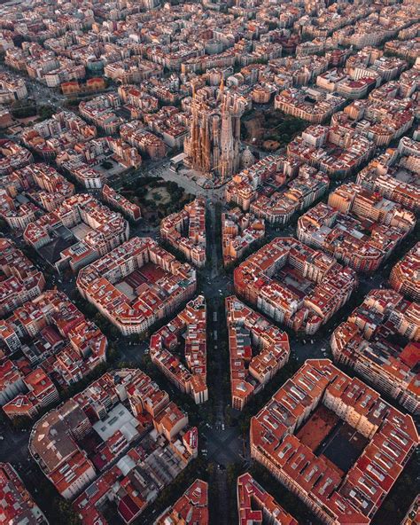 [OC] Sagrada Família, Barcelona Drone shot! : CityPorn