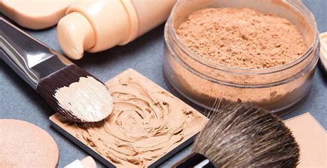 Foundation for Oily Skin: What to Look for in a Foundation for Oily Skin