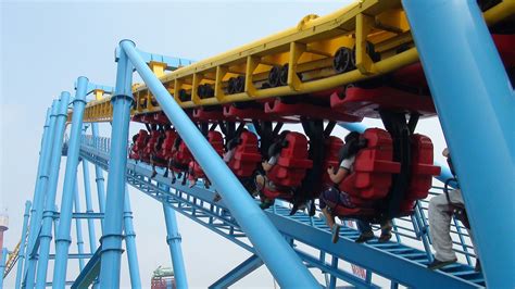 Crab Island Resort Amusement Park - Hanging Roller Coaster