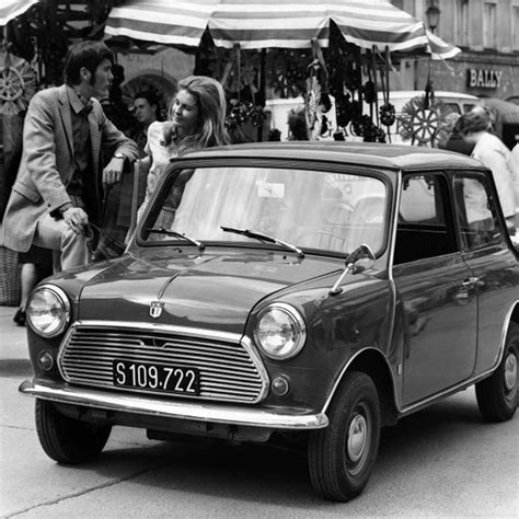 The love for MINI goes way back. Always ready to impress and knows no boundaries. Take your ...