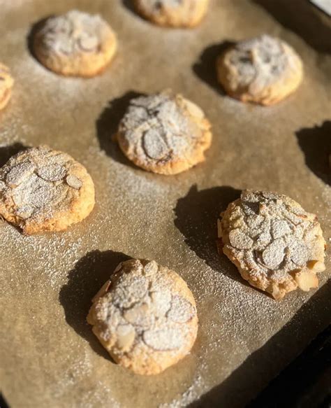 Easy 6 Ingredient Classic Greek Almond Cookies Recipe - joinmeinthekitchen.com