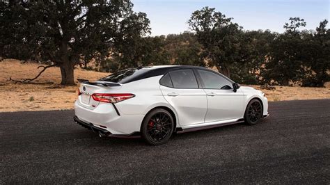 Toyota Camry TRD 2020 ความเร้าใจบทใหม่ของพรีเมียมซีดาน กับชุดแต่งสปอร์ตรอบคันจากโรงงาน - รถใหม่ ...