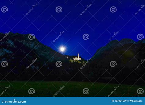 Schloss Neuschwanstein Castle at Night Stock Image - Image of fairytale, building: 107231599