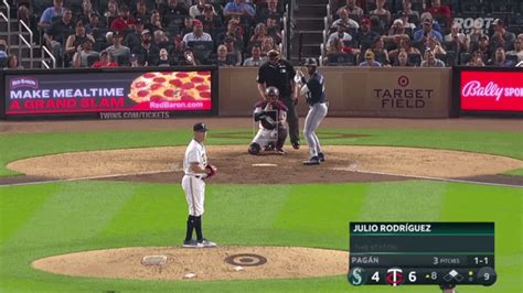 [Highlight] Julio Rodriguez ties the game in the 8th with his 2nd HR today a 2-Run opposite ...