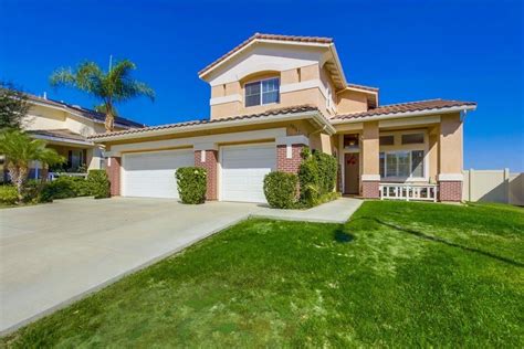 Home Prices in Santee CA for February 2018