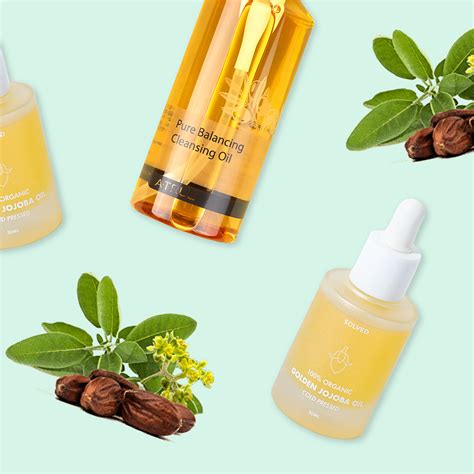 Ingredient Spotlight: How Jojoba Oil Saves Cracked, Dry Skin