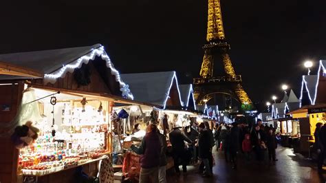 Marché de Noël du Trocadéro Paris Eiffel Tower, Paris, Building, Landmarks, Travel, Montmartre ...