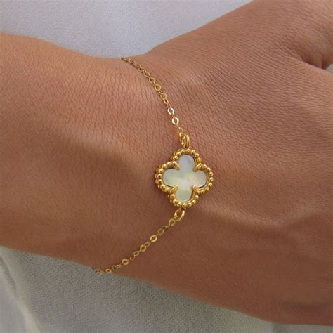 Clover Bracelet 14K Gold Bracelet Lucky Clover by VasiaAccessories