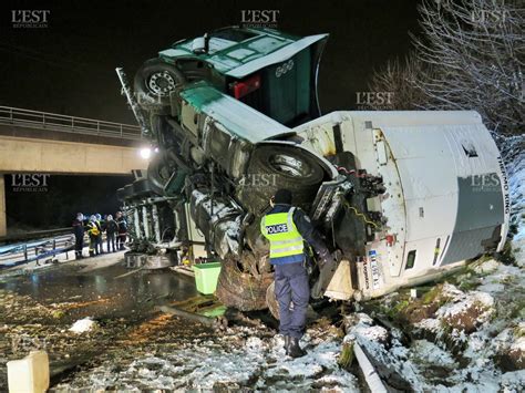 A la Une | Un camion victime d’un impressionnant accident sur la RN57, la route est coupée