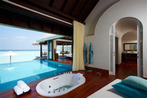 Best Luxury Resorts in The Maldives - WanderingTrader