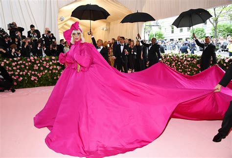 Billy Porter’s Met Gala Entrance Is The Most Fabulous of All Time | Vogue