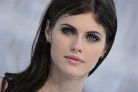 Top 10 Celebrities with Most Beautiful Eyes