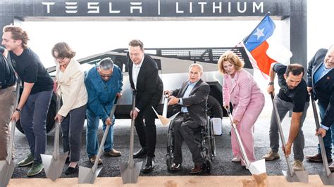 Tesla breaks ground on lithium refinery in Texas — a first for a US automaker | Grist