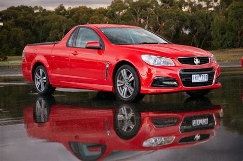 Holden VF Commodore SV6 Ute First Drive Review | Practical Motoring