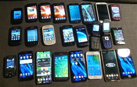 My collection of Samsung phones. Excuse me for the horrible image. : r/samsunggalaxy