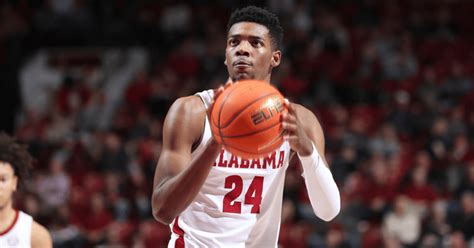 Brandon Miller, elite three-point shooting power Alabama to 104-62 win ...