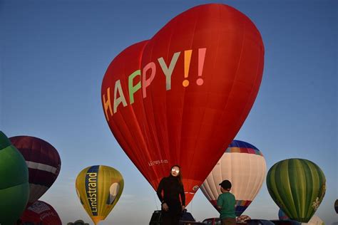 Lubao, Pampanga’s international hot-air balloon fest opens │ GMA News Online