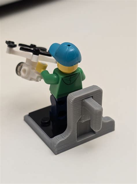 Lego Minifigure Holder using Skadis Board Ultimount Hook by Alex ...