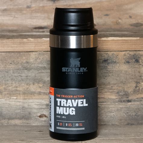 STANLEY Classic Trigger Action Travel Mug 0.35l Matte Black – The R Store