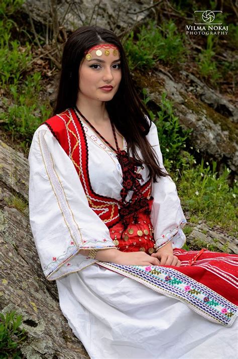 Traditional Albanian Costumes - Traditional Clothing of Albanians Photo (39619580) - Fanpop