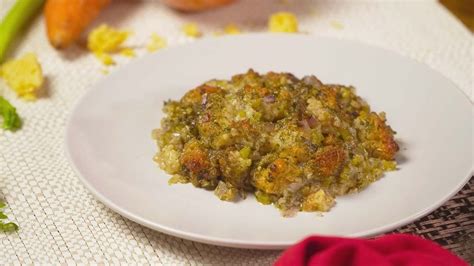 Copycat Cracker Barrel Cornbread Dressing Recipe