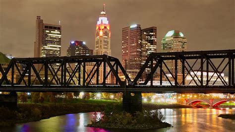 Columbus Weather: New year rings in with light snow