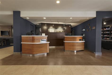 Tucson AZ Airport Hotel Photos | Courtyard Tucson Airport