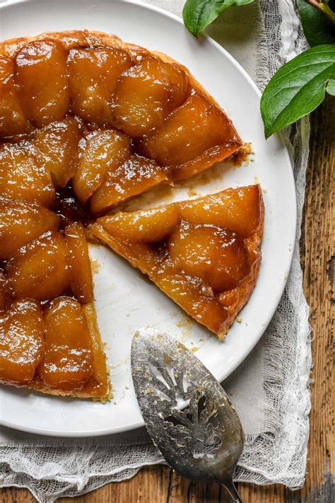 Classic Tarte Tatin | Tarte tatin recipe, Pear dessert recipes, Pear ...