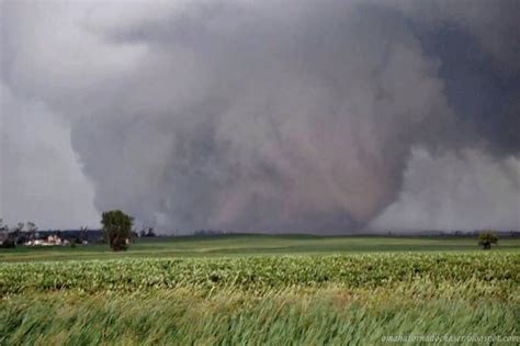 Enorme tornado de 3 kilometros de diametro golpeo Oklahoma 20-may-2013 | Tornadoes, El reno ...