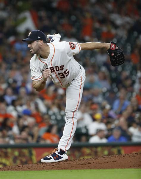 Astros' Justin Verlander addresses his refusal to talk to Detroit reporter