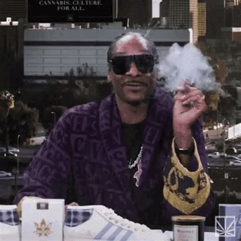 Snoop Dogg Blow GIF - SnoopDogg Blow Smoke - Discover & Share GIFs