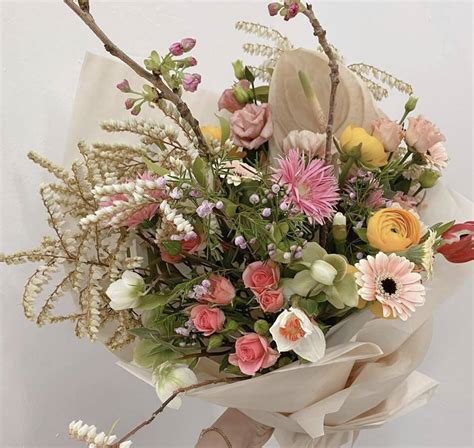 14 Best Flower Delivery Services in the East Village, NY - Petal Republic