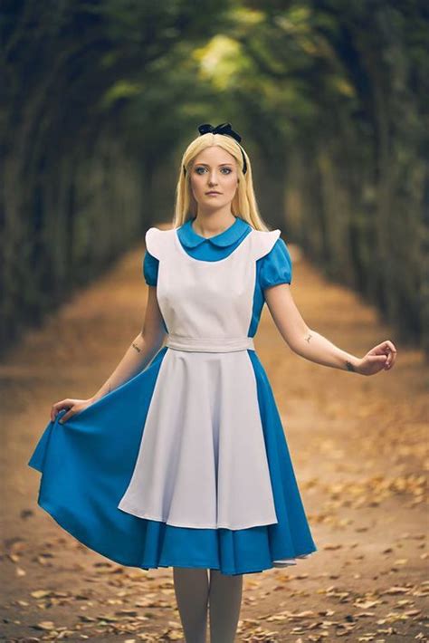 Cosplay Alice In Wonderland, Alice Cosplay, Cosplay Dress, Cool Costumes, Cosplay Costumes ...