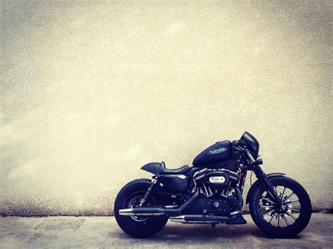 Harley davidson sportster 883 iron cafe racer seat | ハーレーダビッドソン, バイク, 単車