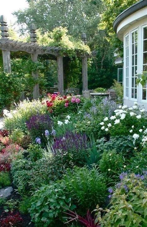 95 Beautiful Front Yard Cottage Garden Landscaping Ideas - homixover.com | Shade garden design ...