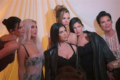 Kardashian Superfan Seth Rogen Teases Kim Kardashian for Missing Event ...