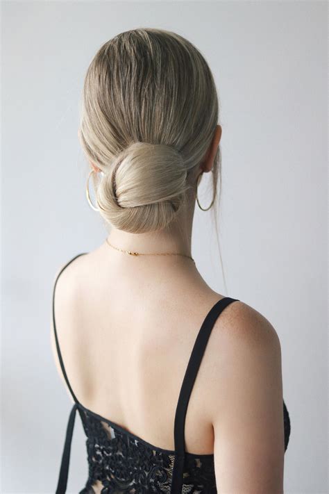 Perfect How To Do A Low Messy Bun Medium Hair For New Style - Stunning ...