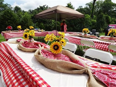 red gingham, burlap, and sunflowers | COOKOUT | Pinterest