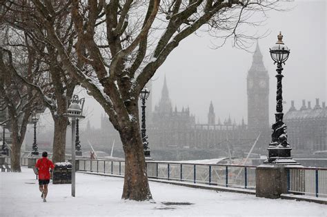 London snow forecast: 'Whiteout' expected as heavy snow set to fall ...