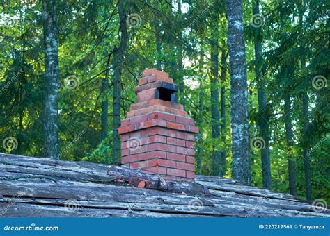 The Roof of a Wooden Dugout with a Brick Chimney Stock Image - Image of construction, ancient ...